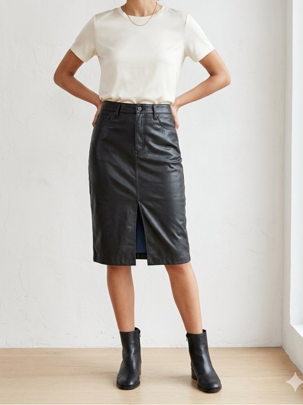 GAP Black Faux Leather High Waisted Front Slit Pencil Midi Skirt🤩
